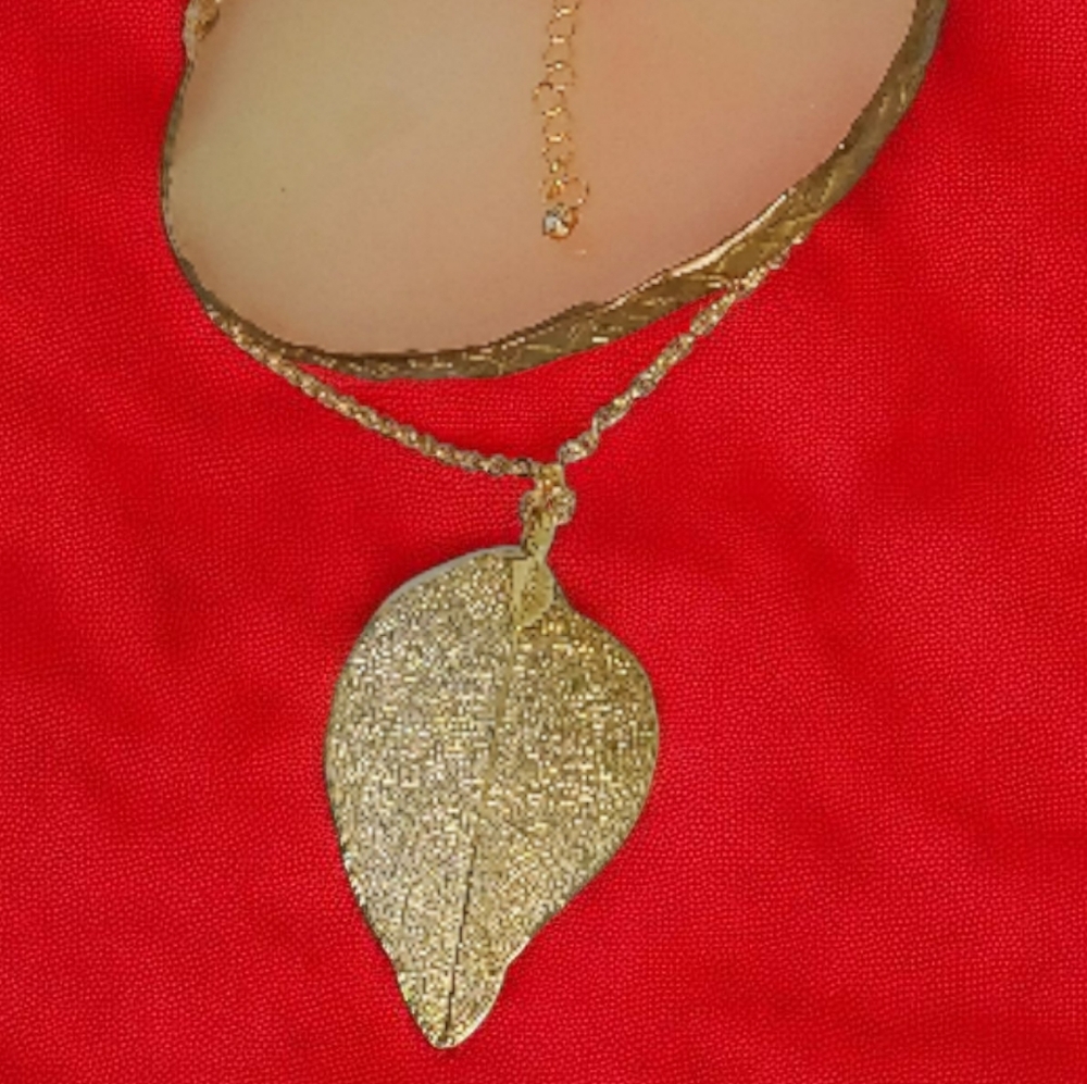 Gold Leaf Pendant Necklace Earth Art Modern Retro Glam New Age Grunge Whimsygoth - Picture 9 of 11